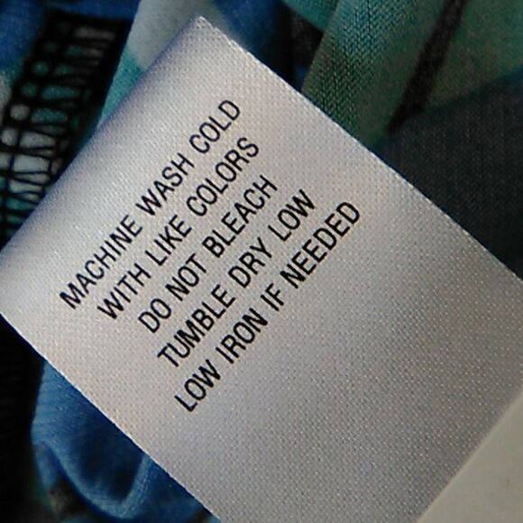 Signature by Robbie Bee - Picture 11 of 13